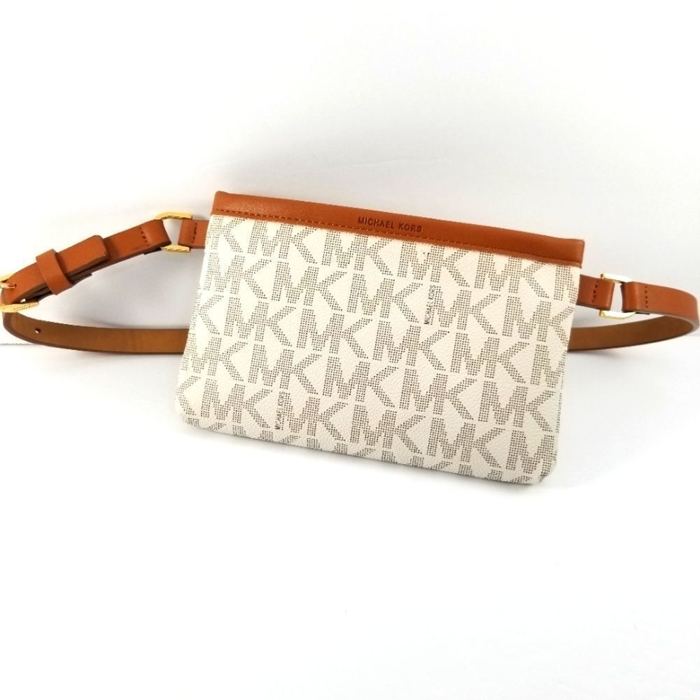NWOT Michael Kors Belt Bag Waist Wallet MK Logo Cream Size Small. P67